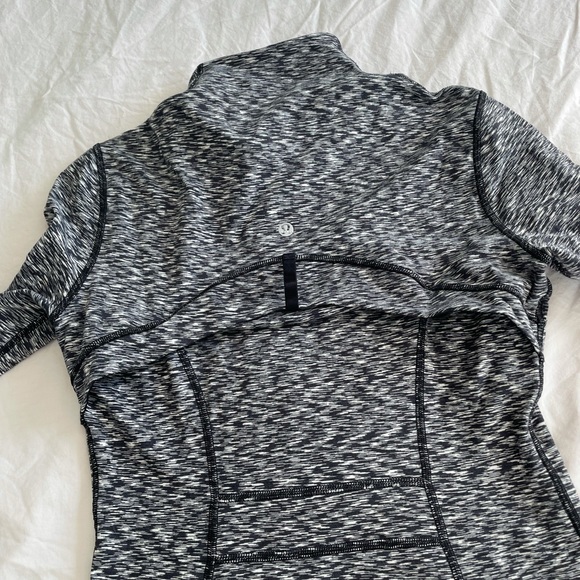 Lululemon NuLu define zip up - Picture 7 of 7